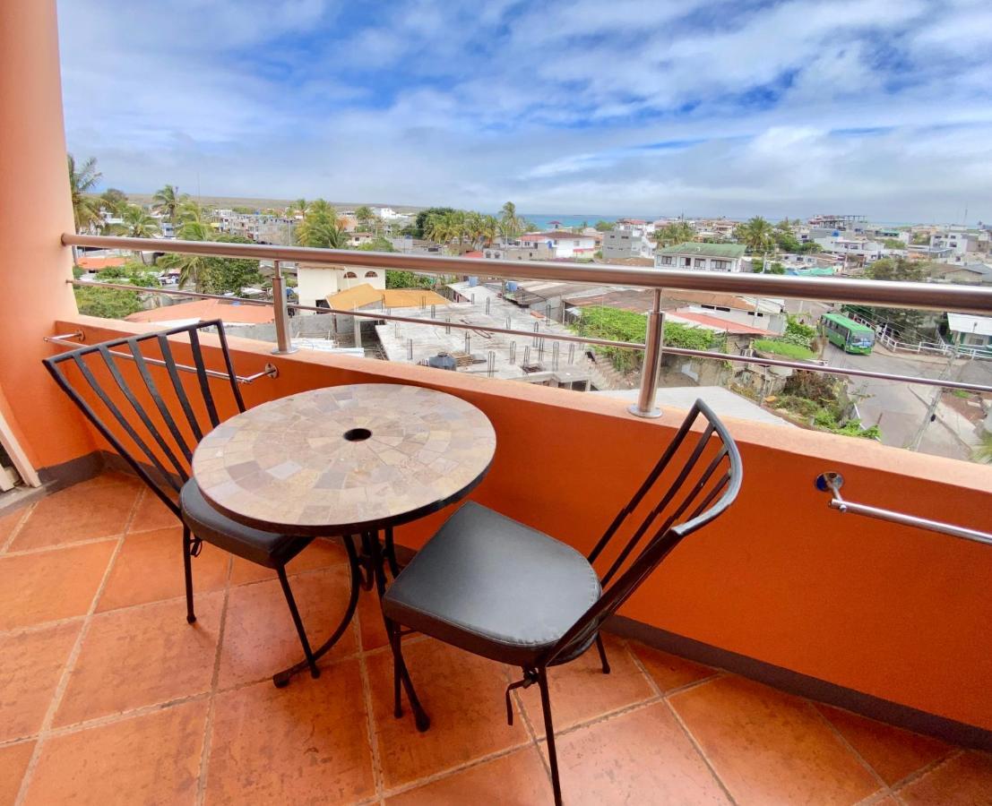 Torre Mar Galapagos Boutique Suites Puerto Ayora  Exterior photo