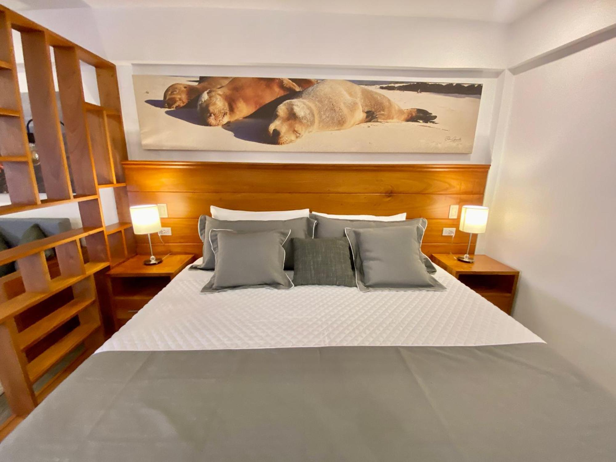 Torre Mar Galapagos Boutique Suites Puerto Ayora  Exterior photo